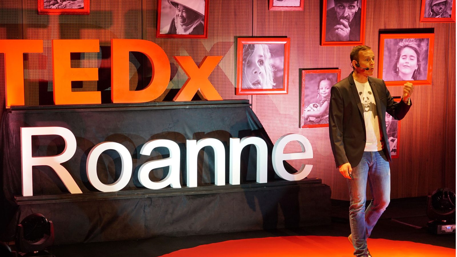 Iker Aguirre on stage at TEDx Roanne — the power of the spoken word